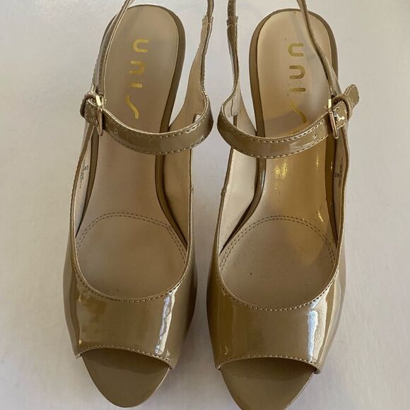 UNISA Patent Slingback Heels Size 8 M - Picture 1 of 8